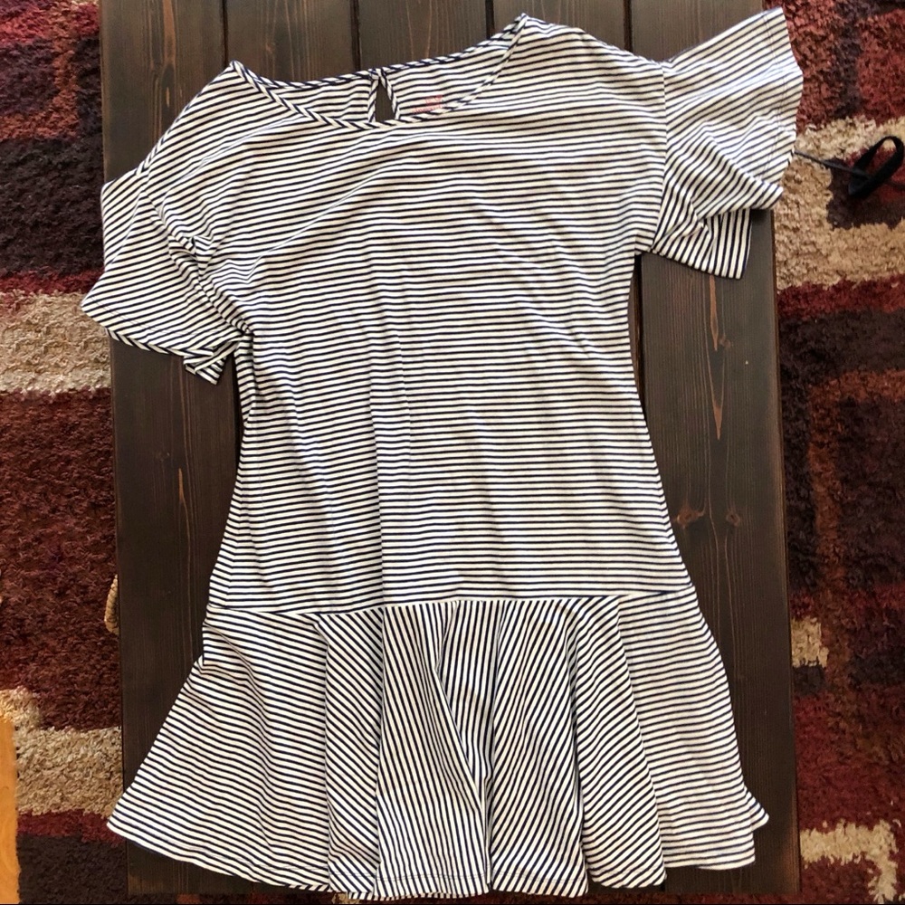 Vineyard Vines Flutter Sleeve Flounce Dress - Picture 3 of 8